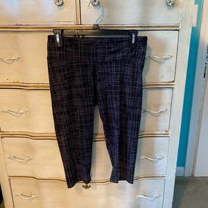 DONATING ON 11/18 | Marika Tek knee black leggings